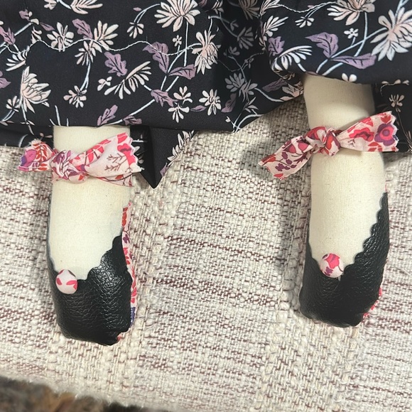 Charming Pink-Haired Rag Doll - Picture 5 of 6